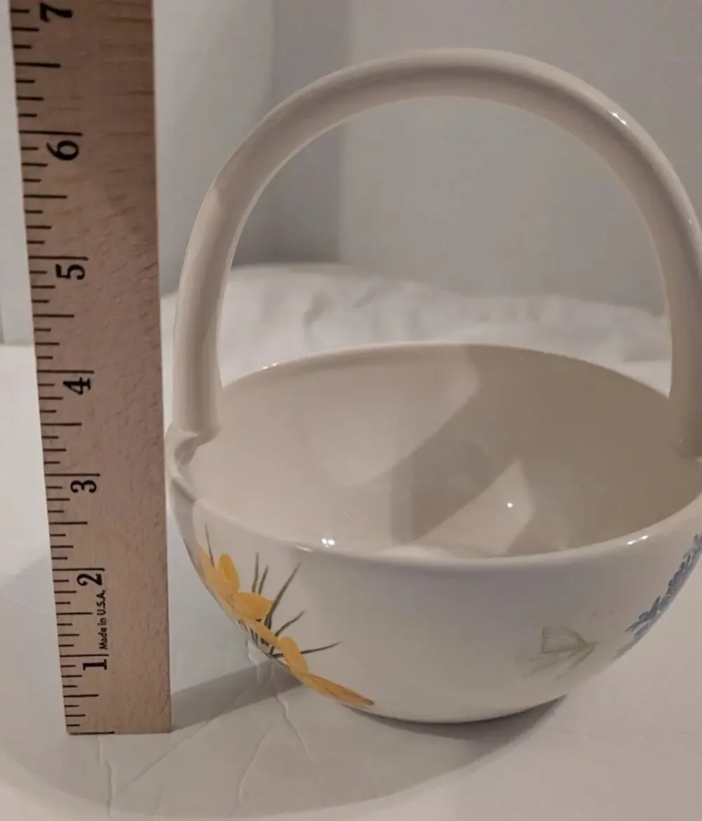 Blossoms & Blooms Ceramic Decorative Basket Floral Easter White Yellow Round